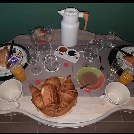 Le Petit Paradis De Marcelise Guest house Le Ponchel