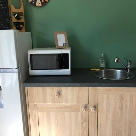 Le Petit Paradis De Marcelise 게스트하우스 4*